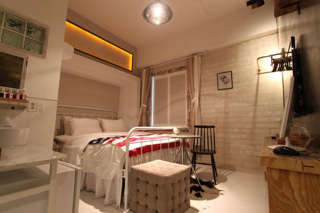 February Hotel Hwanggeum Daegu Exteriör bild