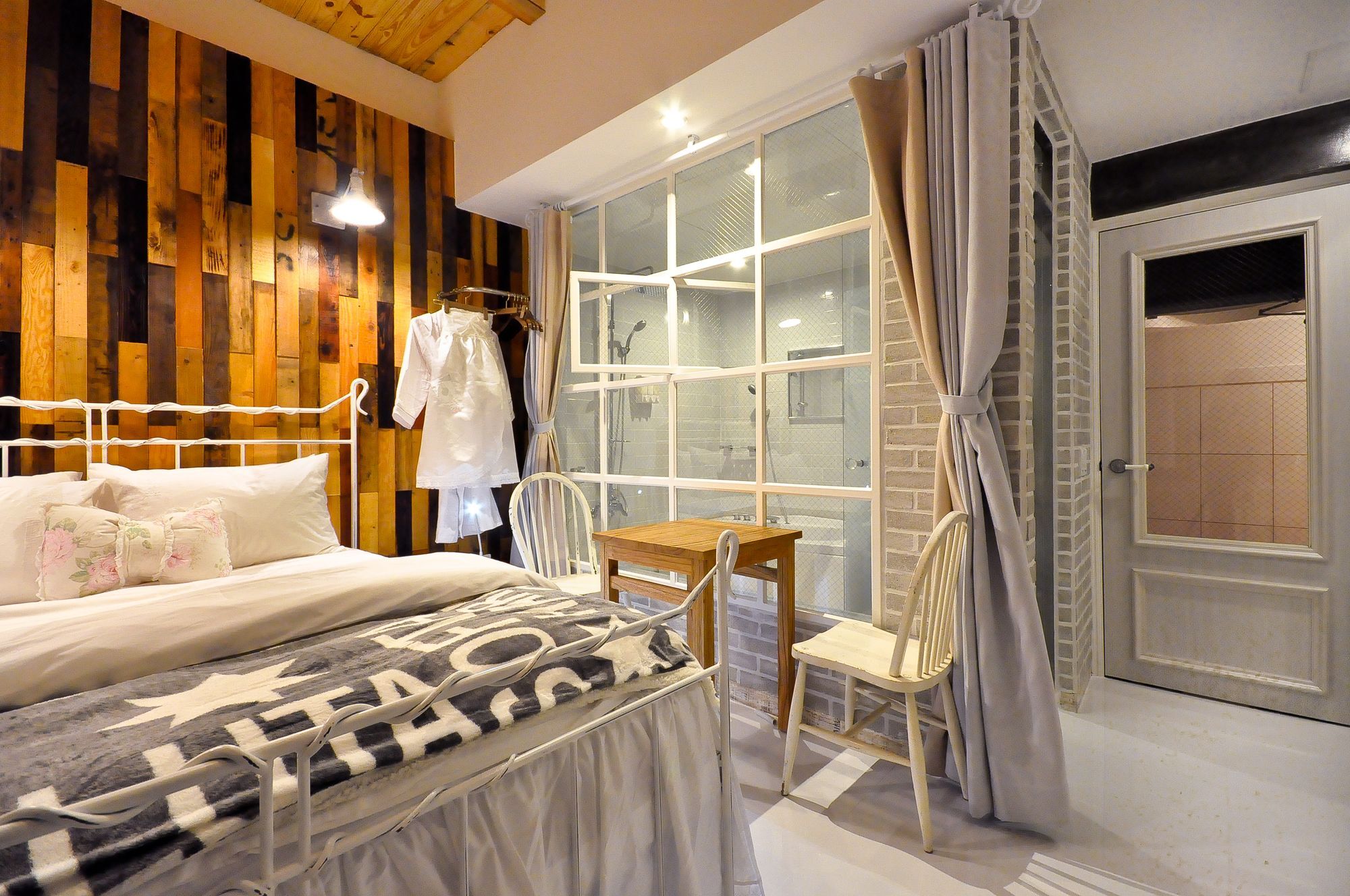 February Hotel Hwanggeum Daegu Exteriör bild