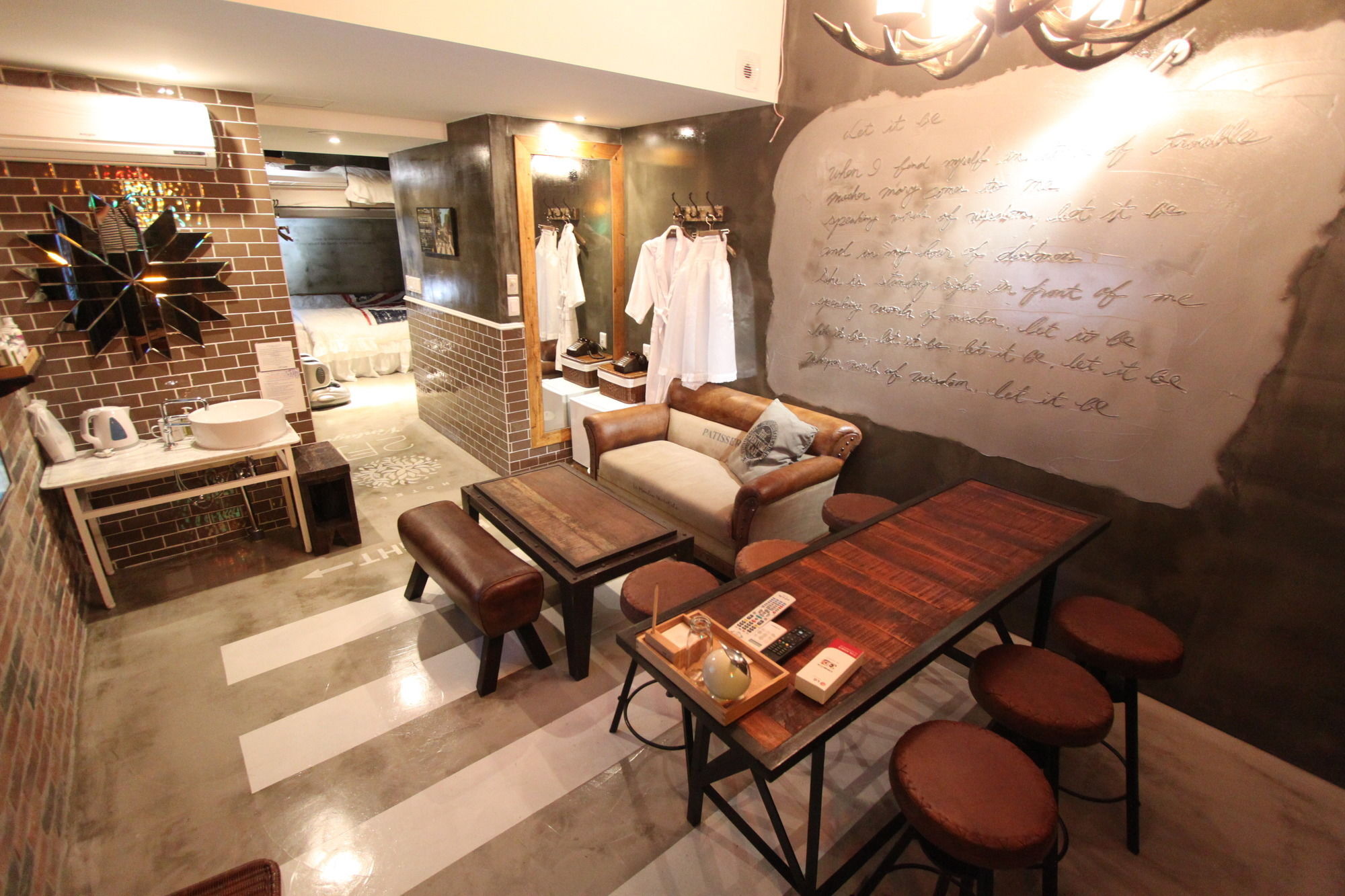 February Hotel Hwanggeum Daegu Exteriör bild