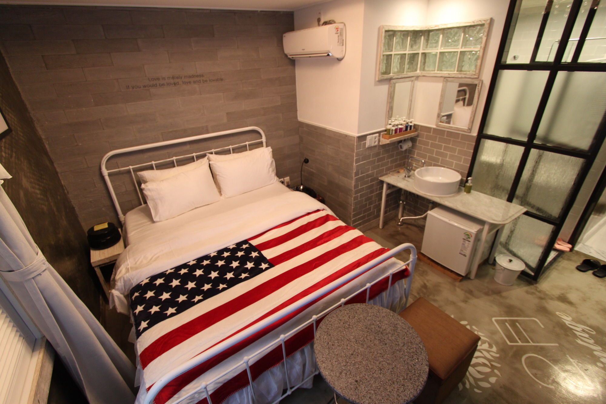 February Hotel Hwanggeum Daegu Exteriör bild